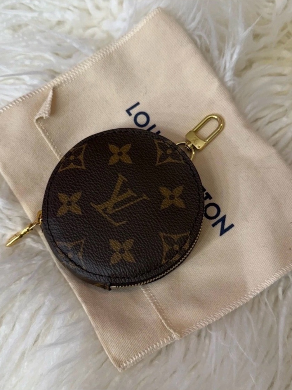 SOLD ON EBAY💕 Authentic Louis Vuitton bag charm round coin purse clip black